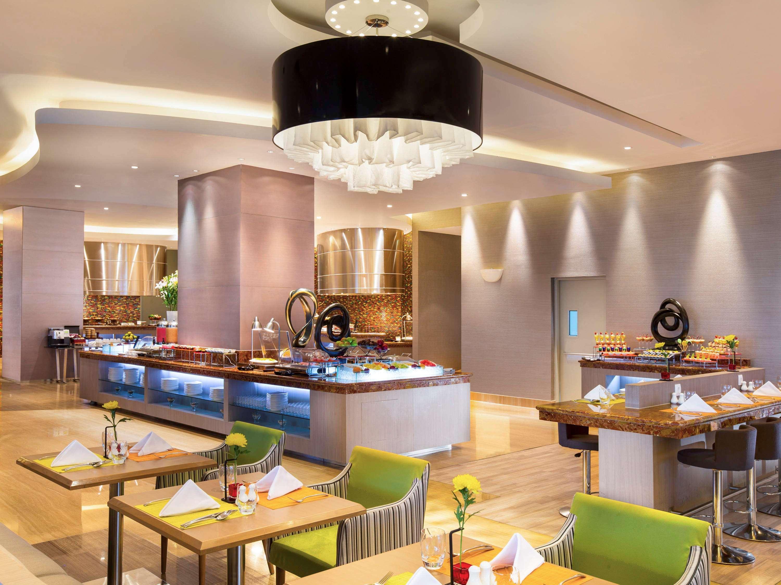 Novotel Tangerang Eksteriør billede