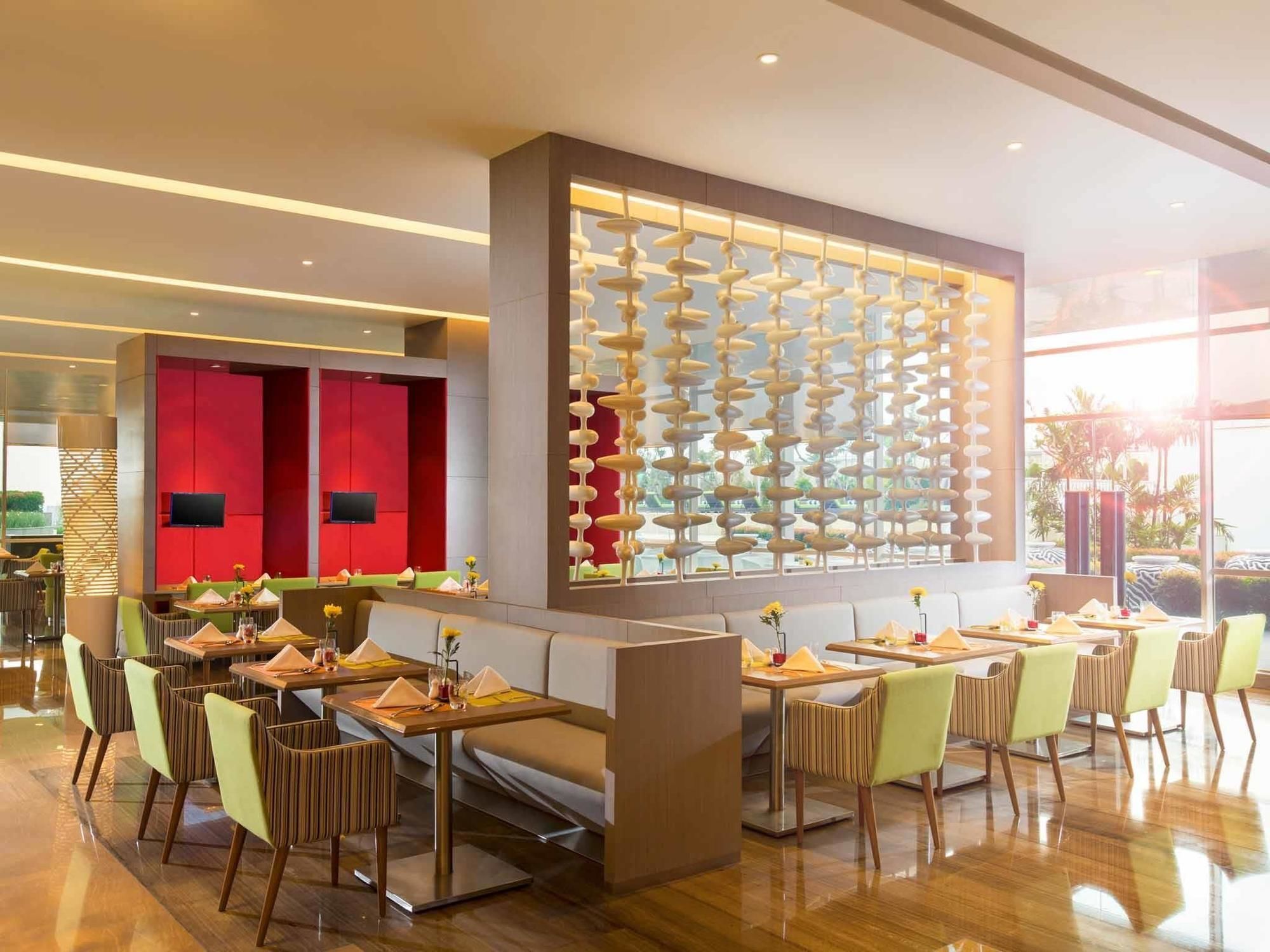 Novotel Tangerang Eksteriør billede